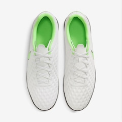 Chuteira Society Nike Tiempo Legend 8 Club - Adulto - Foto 4