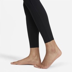 Calça Legging Nike Yoga Luxe Dri-FIT - Feminina - Foto 6