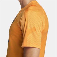 Camisa Barcelona Nike Strike - Masculina - Foto 4