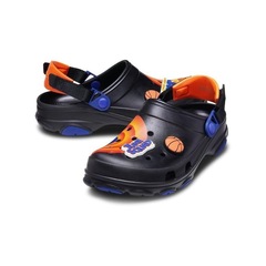 Sandália Crocs Classic All Terrain Space Jam 2 - Adulto - Foto 2