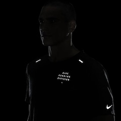 Camiseta Nike Dri-FIT ADV Run - Masculina - Foto 6