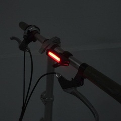 Lanterna Azteq Apus para Bike Recarregável via USB - Foto 8