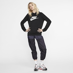 Blusão com Capuz Nike Sportswear Essential - Feminina - Foto 6