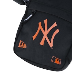Mini Bolsa Transversal New Era MLB New York Yankees Preta New Era - Foto 3
