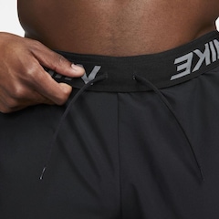 Bermuda Nike Woven Training - Masculino - Foto 6
