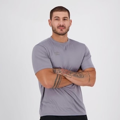 Camiseta Umbro Twr Striker - Masculina - Foto 5
