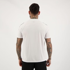 Camiseta Umbro Traditional Tape - Masculina - Foto 3