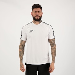 Camiseta Umbro Traditional Tape - Masculina - Foto 1
