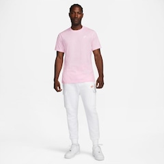 Camiseta Nike Sportswear Club - Masculina - Foto 2