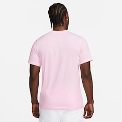 Camiseta Nike Sportswear Club - Masculina - Foto 3