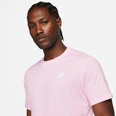 Camiseta Nike Sportswear Club - Masculina - Foto 4