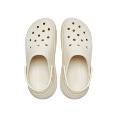 Sandália Crocs Classic Crush Platform Clog - Unissex - Foto 5