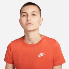 Camiseta Nike Sportswear Asbury - Feminina - Foto 3