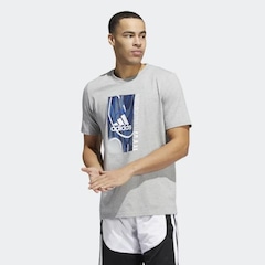 Camiseta adidas Badge of Sport Basketball - Masculina - Foto 1