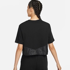 Camiseta Nike Sportswear Icon Clash - Feminina - Foto 2