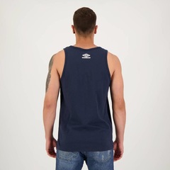 Camiseta Regata Umbro College Color - Masculina - Foto 3