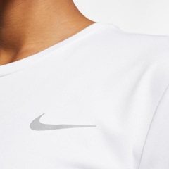 Camiseta Nike Miler - Feminina - Foto 3