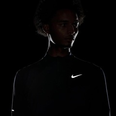 Camiseta Nike Dri-FIT Element Manga Longa - Masculina - Foto 7