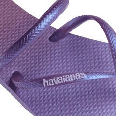 Chinelo Havaianas Iridescent - Feminino - Foto 2