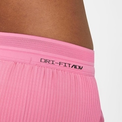 Shorts Nike AeroSwift - Feminino - Foto 7