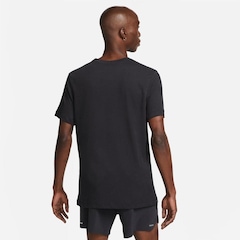 Camiseta Nike Dri-FIT Run Trail - Masculina - Foto 2