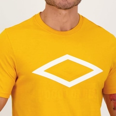 Camiseta Umbro Club Fan - Masculina - Foto 4