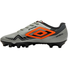 Chuteira de Campo Umbro Prisma+ - Adulto - Foto 3