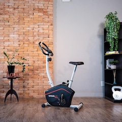 Bicicleta Ergométrica Speedo B103 Magnética 8 Níveis de Resistência Painel LCD completo - Foto 6