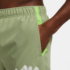 Bermuda Nike Dri-FIT Run Division Challenger - Masculino - Foto 4