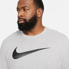 Camiseta Nike Dri-FIT Swoosh Training - Masculina - Foto 8