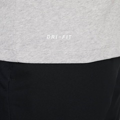Camiseta Nike Dri-FIT Swoosh Training - Masculina - Foto 9