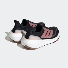 Tênis adidas Ultraboost Light - Feminino - Foto 7