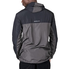 Jaqueta Corta Vento com Capuz Oakley Blocked - Masculina - Foto 2