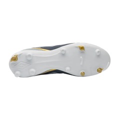 Chuteira de Campo Umbro Attak Eternal - Adulto - Foto 5