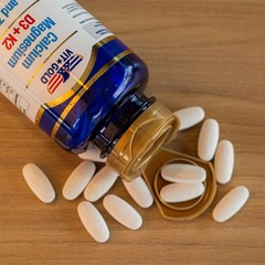 Cálcio Magnésio Zinco com Vitamina D3 e K2 Vitgold - 100 Comprimidos - Foto 2