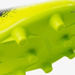 Chuteira de Campo Umbro Cosmic - Adulto - Foto 4