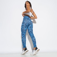 Calça Legging Honey Be Estampada Fundo com Escrita - Feminina - Foto 4