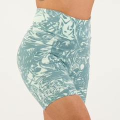 Shorts Puma Power AOP 7 - Feminino - Foto 2