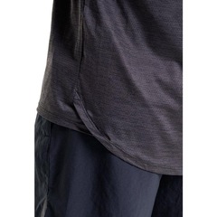 Camiseta Under Armour Training Vent - Masculina - Foto 4