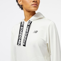 Blusão com Capuz New Balance Relentless - Feminino - Foto 4