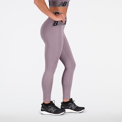 Calça Legging New Balance Relentless - Feminina - Foto 4