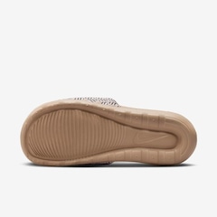 Chinelo Nike Victori One - Feminino - Foto 2