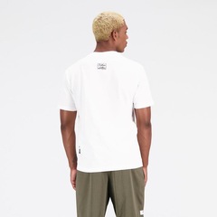 Camiseta New Balance Hoops Basket - Masculina - Foto 2