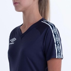 Camisa Umbro Traditional Tape - Feminina - Foto 3