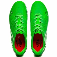 Chuteira de Campo Umbro Orbit + Meias - Adulto - Foto 5