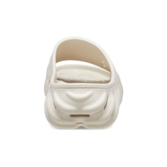 Chinelo Crocs Echo Slide Stucco - Unissex - Foto 7