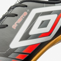 Chuteira Futsal Umbro Prisma+ - Adulto - Foto 8