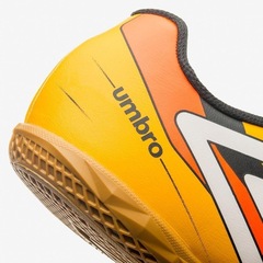 Chuteira Futsal Umbro Prisma+ - Adulto - Foto 8