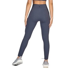 Calça Legging Alto Giro Iron Canelado - Feminina - Foto 2