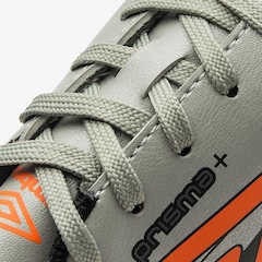 Chuteira de Campo Umbro Prisma Plus - Infantil - Foto 7